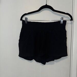 Old Navy // Smocked Casual Shorts (S - Black)
